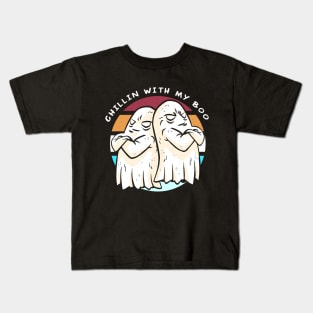 Chillin With My Boo Funny Halloween Ghost Design Kids T-Shirt